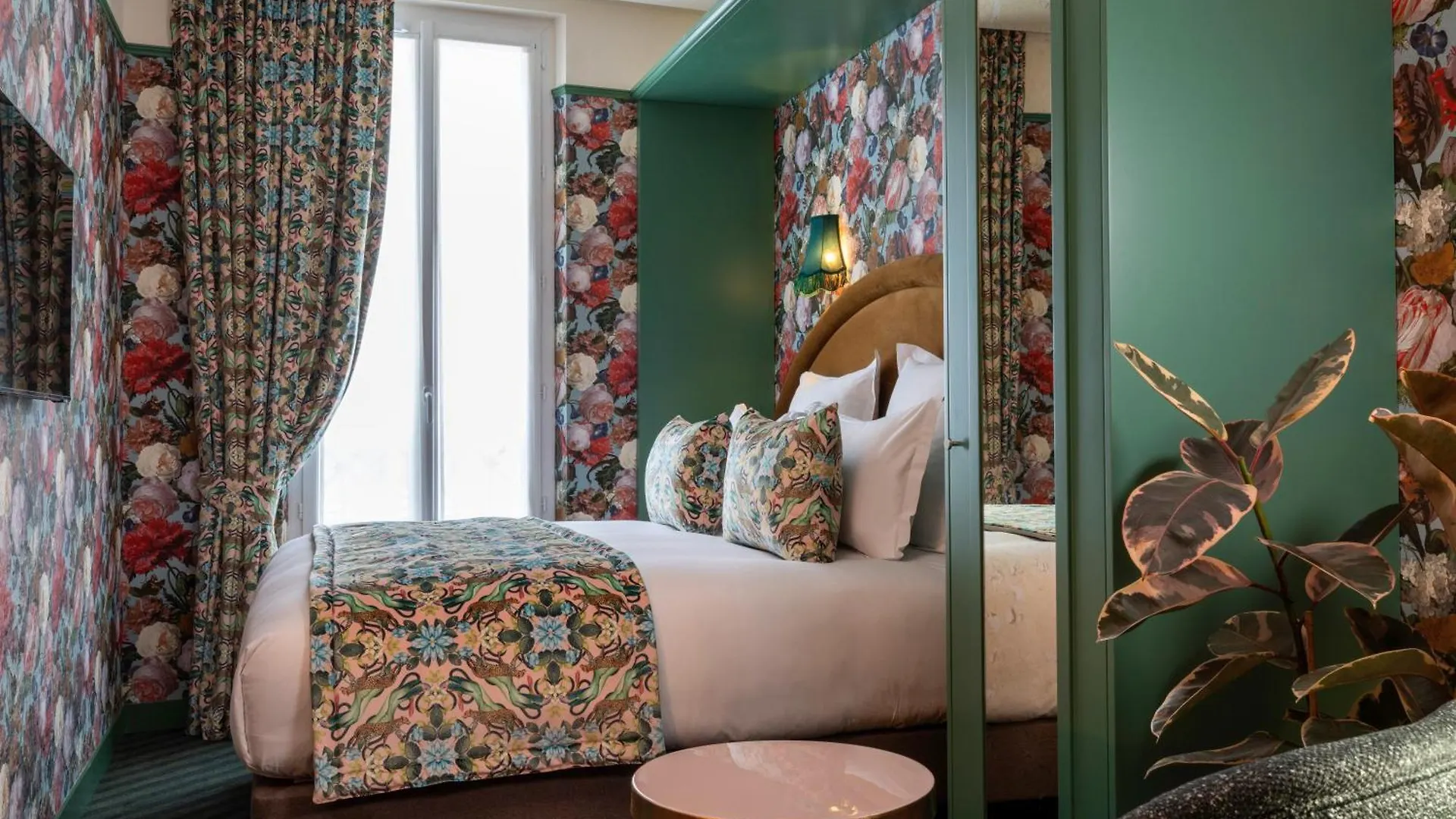 Hotel Ginette A La Folie & Spa Παρίσι
