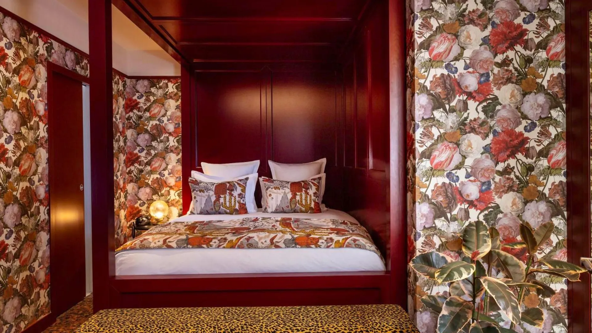 Hotel Ginette A La Folie & Spa パリ 4*,  フランス